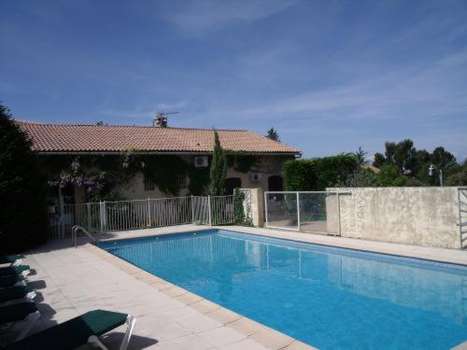 www.hotel-lagarrigue.com