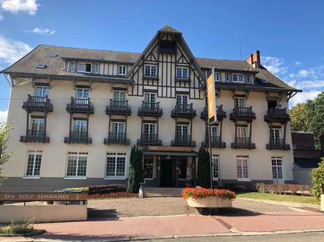 www.hotel-lecontinental.com
