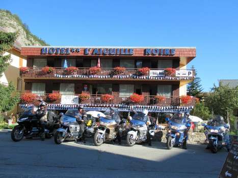 www.hotel-aiguille-noire.com