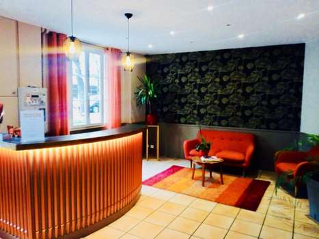 www.hotel-arian.com