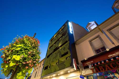 www.hotel-tarbes.com