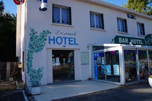 www.hotel-bar-lapinede.fr