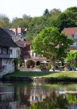 www.hotel-flotsbleus.com