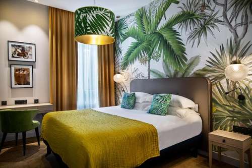 www.hotel-verlaine-cannes.com
