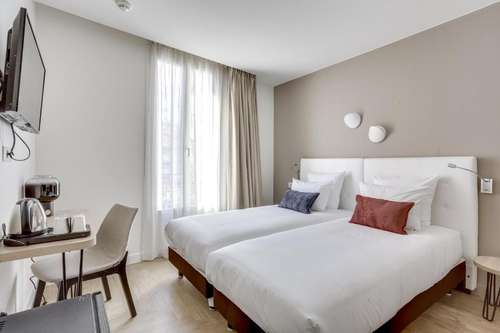 www.hotelcourseine.com