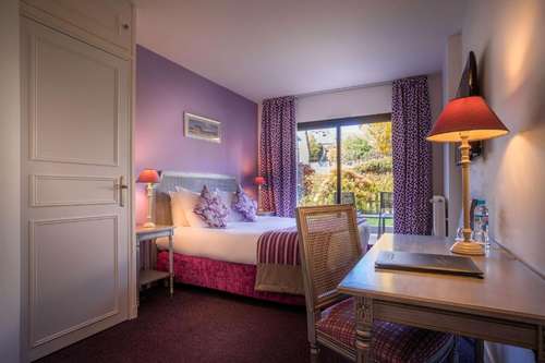 www.hostellerie-du-vallon.fr
