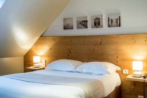 www.hotel-st-pierre-pontarlier.fr
