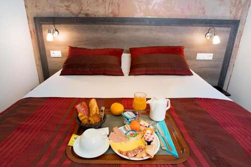 www.groupe-ariane-hotel.com
