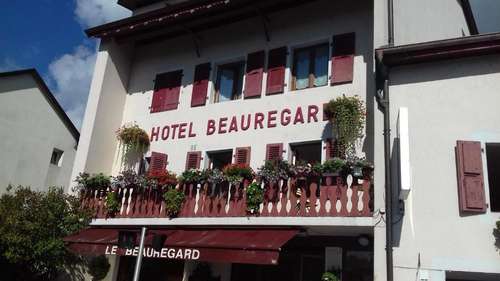 www.hotel-lebeauregard.com