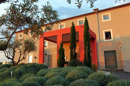 www.hotel-le-gardon.com