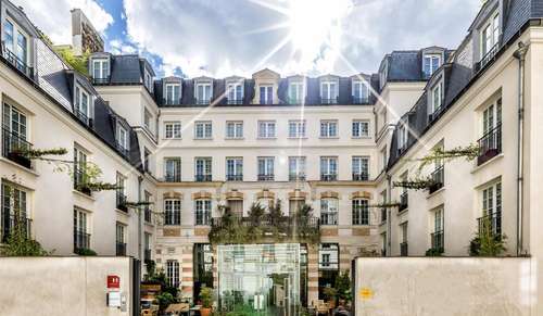 www.kubehotel-paris.com