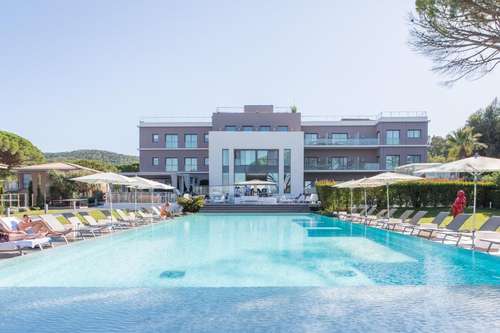 www.kubehotel-saint-tropez.com