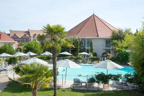 www.leshotelsdebeauval.com