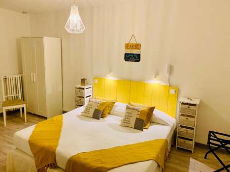www.grandhotel-forcalquier.fr