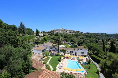 www.le-hameau.com