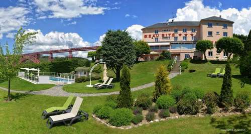www.beau-site-hotel.com