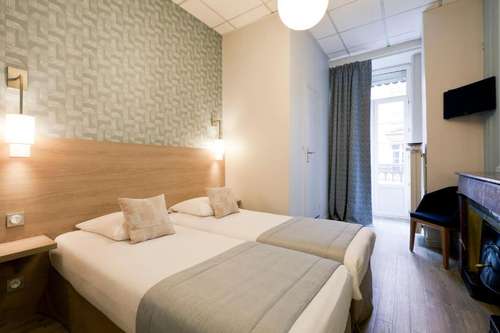 www.hoteldudauphin.fr