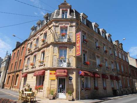 www.hotel-de-la-meuse.fr