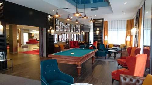 www.hotel-de-chassieu.com