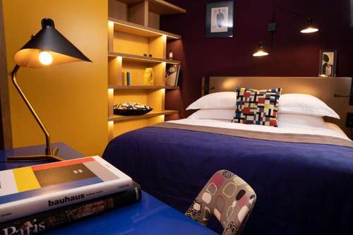 www.artushotel.com