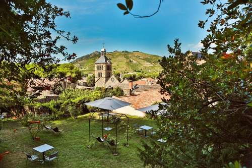 www.hoteldelavilleon.com