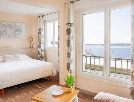 www.hotel-parcfetan.com