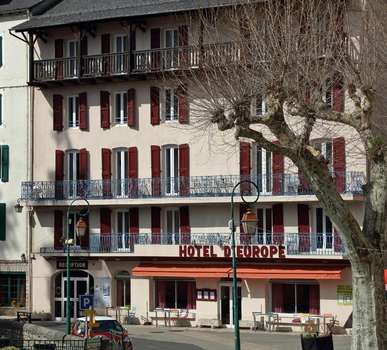 www.hotel-europe-meyrueis.com