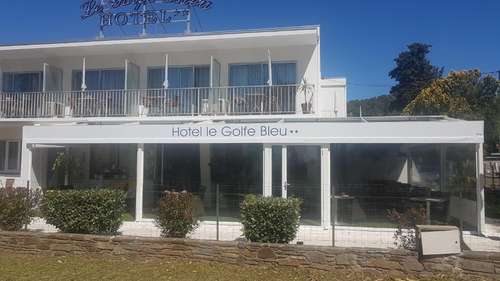 www.hotel-legolfebleu.com