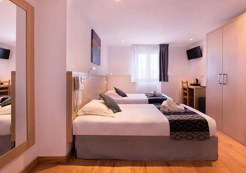 www.hotel-holzer.com