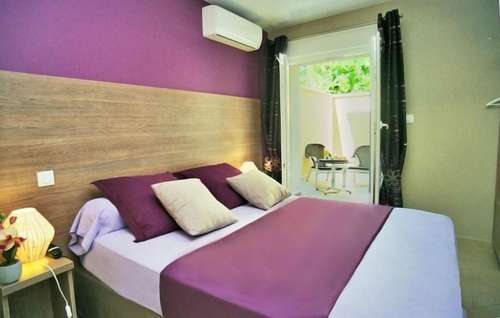 www.hotel-lanvia.fr