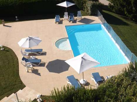 www.votre-chateau-de-famille.com