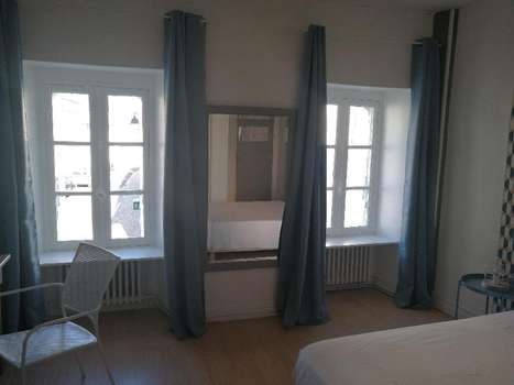 www.hotel-lesthermes.net