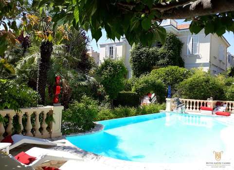 www.hotel-sainte-valerie.fr
