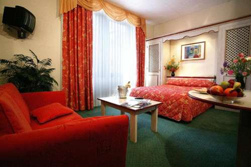 www.hotel-union-sarreguemines.fr