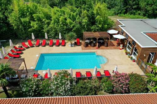 www.hotel-le-lodge.com