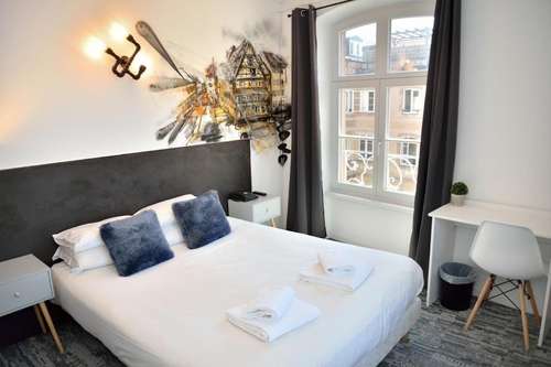 www.hotel-arts.com