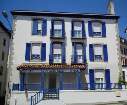 www.hoteldelagare-palombebleue.com