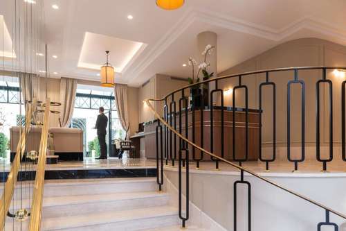 www.hotel-lordbyron.com