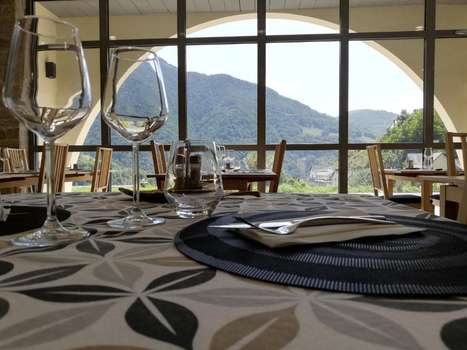 www.auberge-isards.com