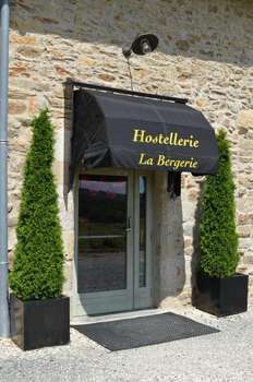 www.domainedeschapelles.com