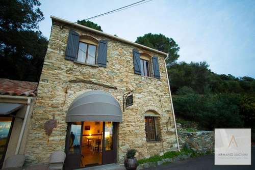 www.aubergeduchatquipeche.com
