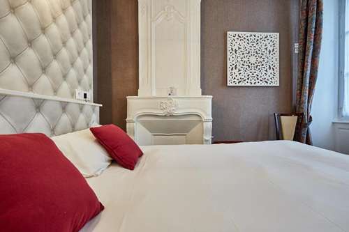 www.hotelsaintetiennecaen.com