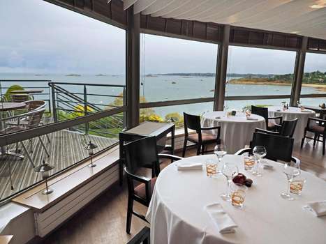 www.hotel-carantec.fr
