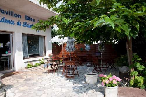 www.le-pavillon-bleu.com