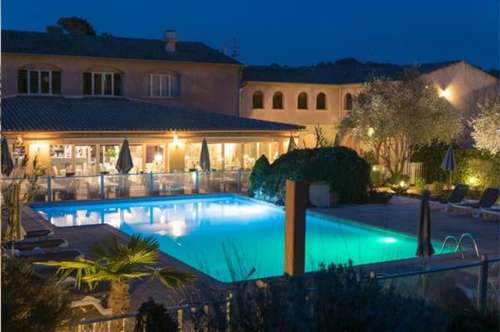 www.hotel-thoronet.com