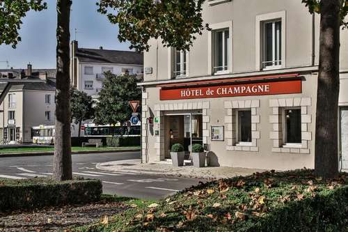 www.hoteldechampagne.com