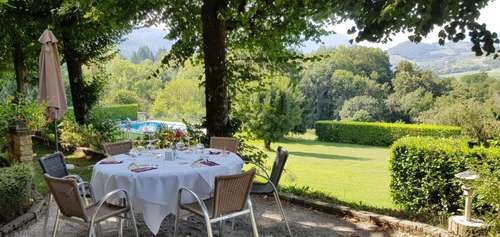 www.hotel-les-mesanges.com