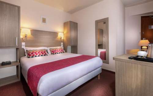 www.hotelcrimee.com