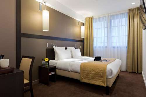 www.simons-hotel.paris