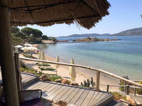 www.hotel-calarossa.com